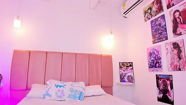 Snapshot of emily__walker chatting on 03.02.26 emily walker online show from 03.02.26