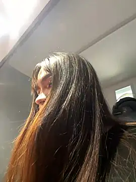 Samantha Hans online show from 07.04.26