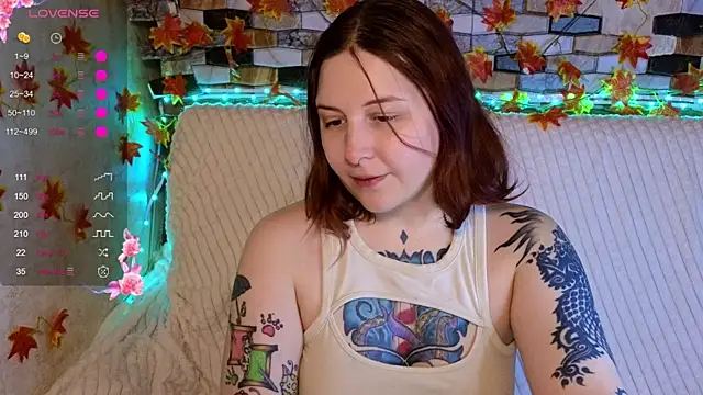 Belinda Starlight online show from 11.14.25