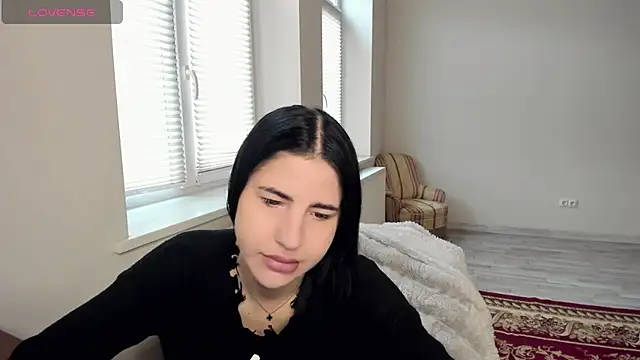 Malibu J online show from 12.02.25