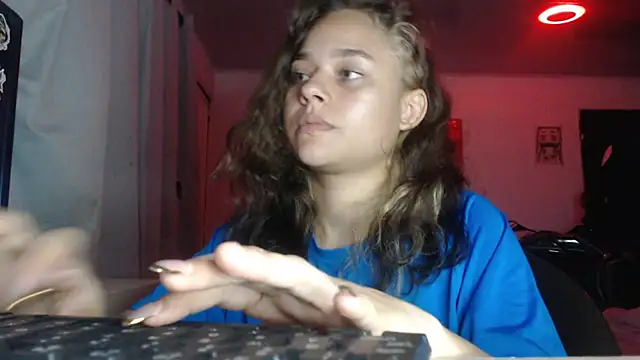 Snapshot of LittleCheerry69 chatting on 01.07.26 LittleCheerry69 online show from 01.07.26