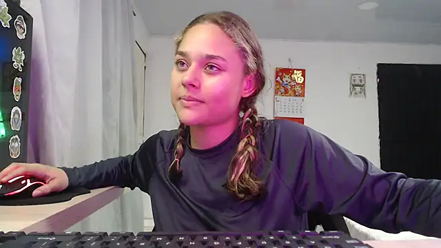 Snapshot of LittleCheerry69 chatting on 02.16.26 LittleCheerry69 online show from 02.16.26