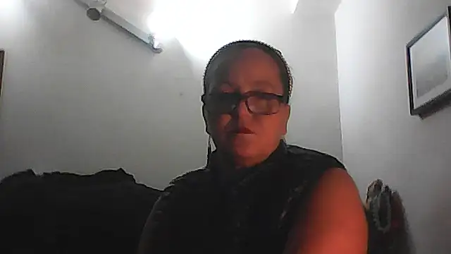 Snapshot of DOLCECOPPIA2025 chatting on 10.15.25 DOLCECOPPIA2025 online show from 10.15.25