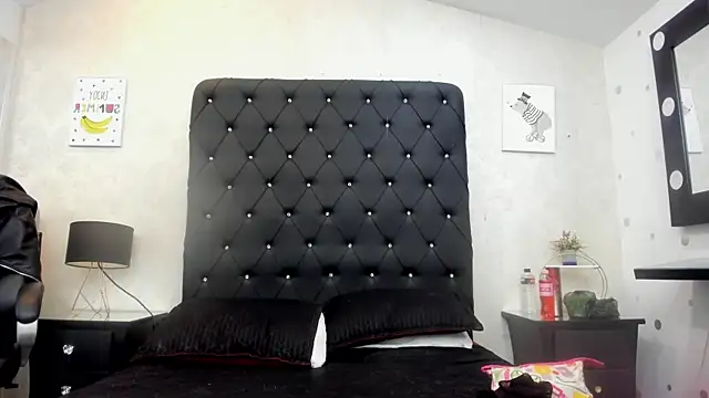alana johnson 0 online show from 04.22.26