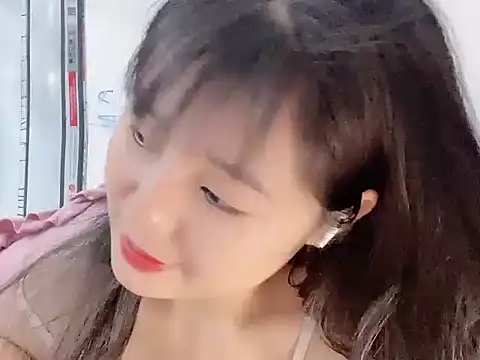 Snapshot of Lie_liee chatting on 06.26.26 Lie liee online show from 06.26.26