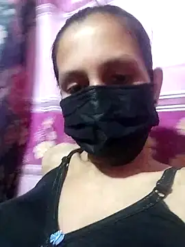 Snapshot of Mariya-3 chatting on 10.19.25 Mariya-3 online show from 10.19.25