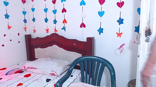 lorenacapelli online show from 02.06.26