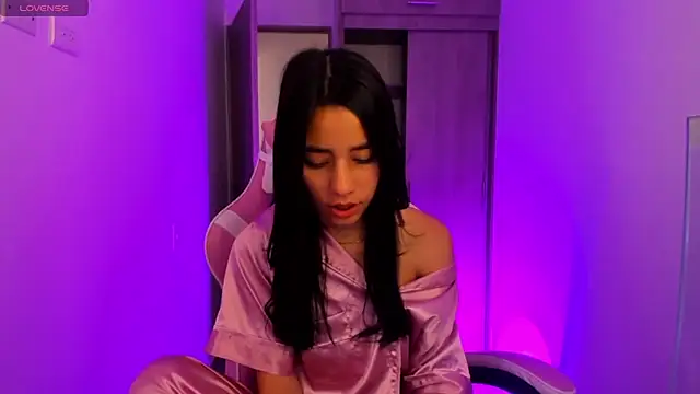 ISABELFORYOU1 online show from 11.24.25