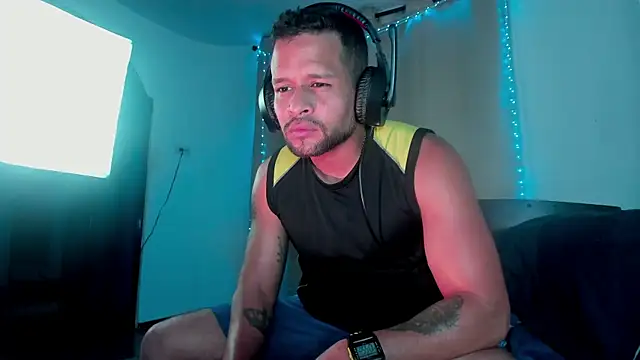 LucasGaeel online show from 10.02.25