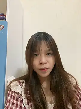 Snapshot of Hanaa07_ chatting on 10.15.25 Hanaa07  online show from 10.15.25