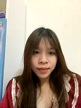 Snapshot of Hanaa07_ chatting on 10.16.25 Hanaa07  online show from 10.16.25