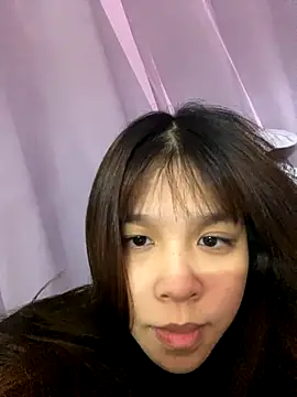 Snapshot of Hanaa07_ chatting on 11.02.25 Hanaa07  online show from 11.02.25