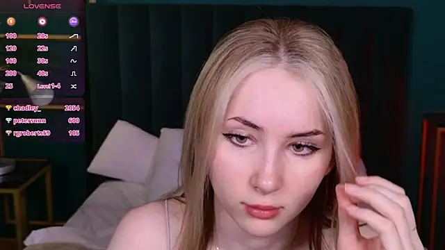 LiraKink online show from 11.19.25