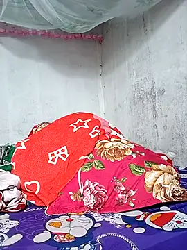 Snapshot of JinjinLy chatting on 09.25.25 JinjinLy online show from 09.25.25