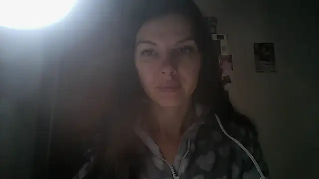 Lorivell online show from 11.27.25