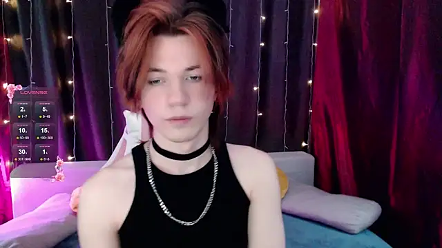 Snapshot of evan_reinhart chatting on 12.15.25 evan reinhart online show from 12.15.25