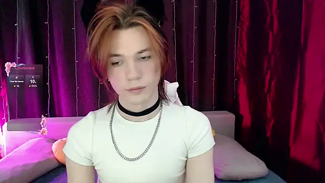 Snapshot of evan_reinhart chatting on 12.17.25 evan reinhart online show from 12.17.25