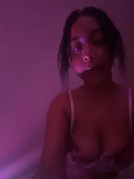 Snapshot of DarkFantisyxx chatting on 10.05.25 DarkFantisyxx online show from 10.05.25