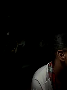 Snapshot of DarkFantisyxx chatting on 10.28.25 DarkFantisyxx online show from 10.28.25