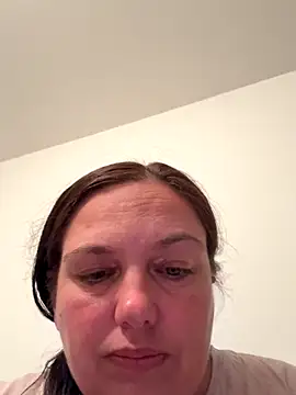 Snapshot of Eleanorxx chatting on 09.24.25 Eleanorxx online show from 09.24.25