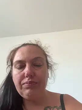 Snapshot of Eleanorxx chatting on 09.25.25 Eleanorxx online show from 09.25.25