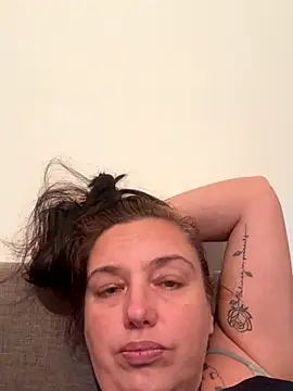 Snapshot of Eleanorxx chatting on 10.01.25 Eleanorxx online show from 10.01.25