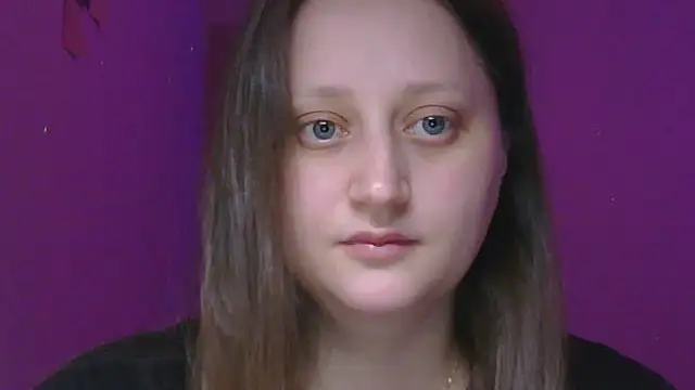 Snapshot of Omivelle chatting on 11.11.25 Omivelle online show from 11.11.25