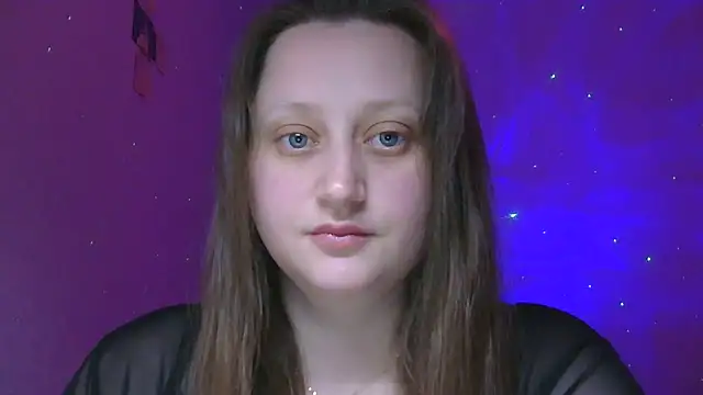 Snapshot of Omivelle chatting on 11.12.25 Omivelle online show from 11.12.25