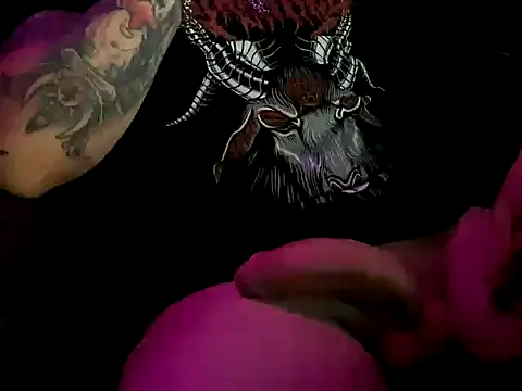 Snapshot of Sinner___ chatting on 10.28.25 Sinner    online show from 10.28.25