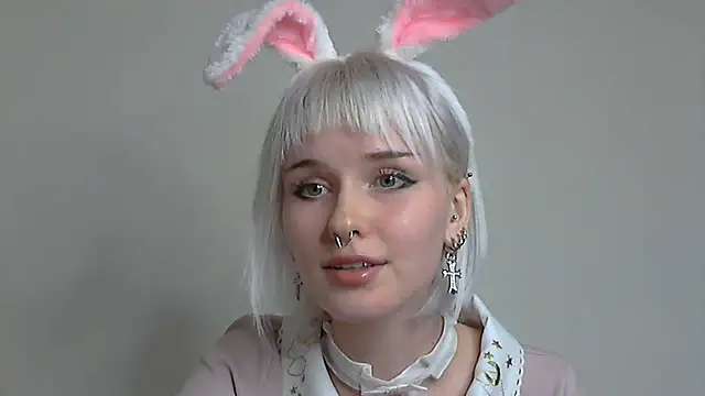 Snapshot of Paradoxy_ chatting on 10.02.25 Paradoxy online show from 10.02.25