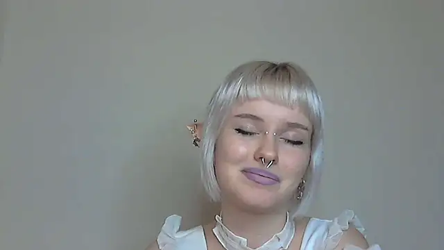 Snapshot of Paradoxy_ chatting on 11.27.25 Paradoxy online show from 11.27.25