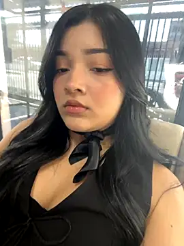 EmmaBlossom online show from 10.16.25