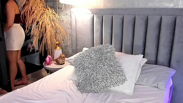 EmmaBlossom online show from 04.30.26