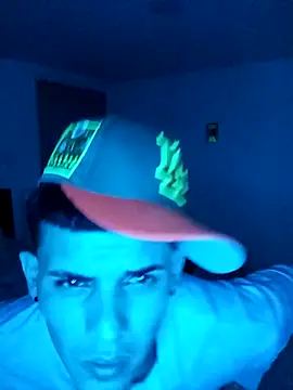 Snapshot of Pingasaboy20 chatting on 09.29.25 Pingasaboy20 online show from 09.29.25