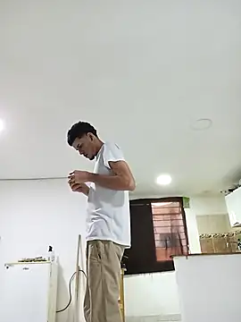 Snapshot of Pingasaboy20 chatting on 10.03.25 Pingasaboy20 online show from 10.03.25