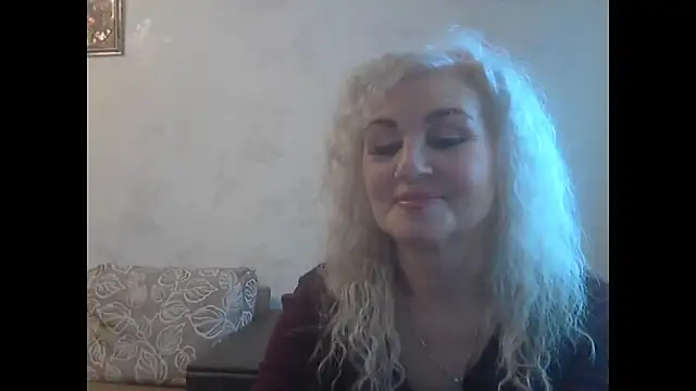 Snapshot of LadySexyBlond chatting on 02.06.26 LadySexyBlond online show from 02.06.26