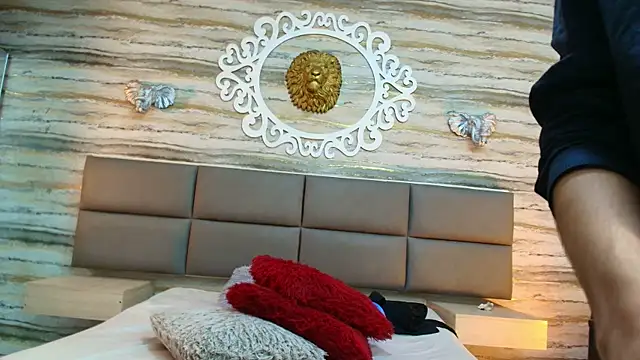 Lovers 21 online show from 10.16.25