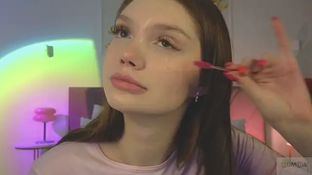 Snapshot of Nicole_Broown_ chatting on 02.18.26 Nicole Broown online show from 02.18.26