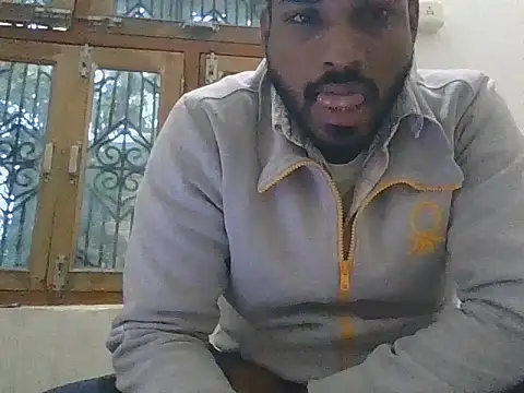 Snapshot of Raw12499 chatting on 12.17.25 Raw12499 online show from 12.17.25