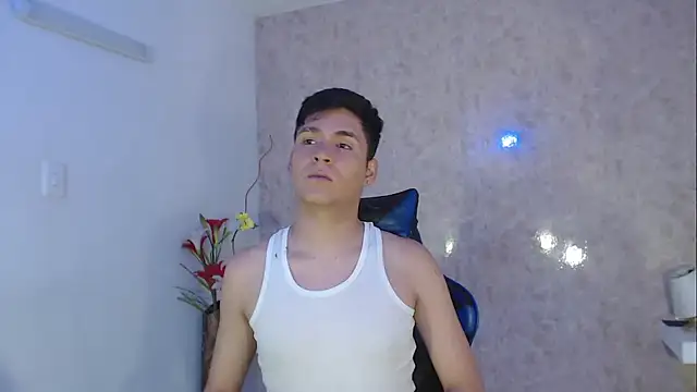 Aaron Foxxx online show from 10.05.25