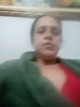 Crisribeiro online show from 10.06.25