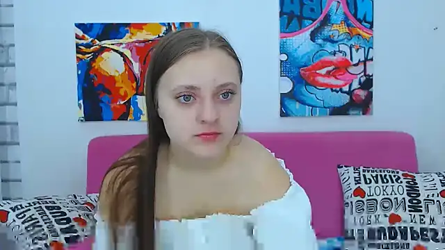 Snapshot of ArinaBelle chatting on 10.13.25 ArinaBelle online show from 10.13.25