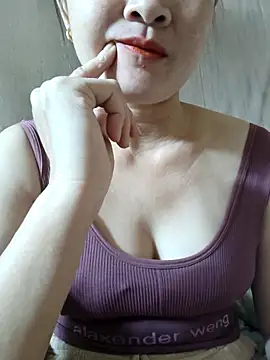 Snapshot of Paul-paul11 chatting on 10.24.25 Paul-paul11 online show from 10.24.25