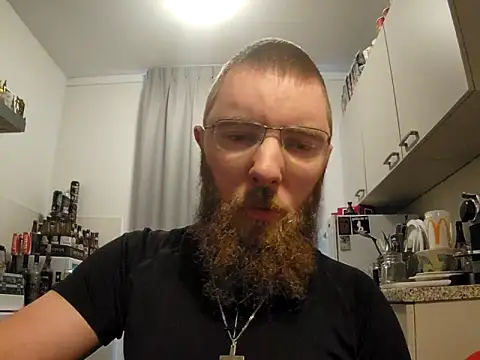 Snapshot of kinderkooriscoel- chatting on 09.29.25 kinderkooriscoel- online show from 09.29.25