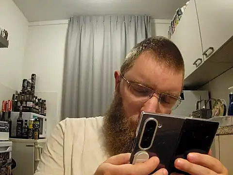 Snapshot of kinderkooriscoel- chatting on 10.03.25 kinderkooriscoel- online show from 10.03.25