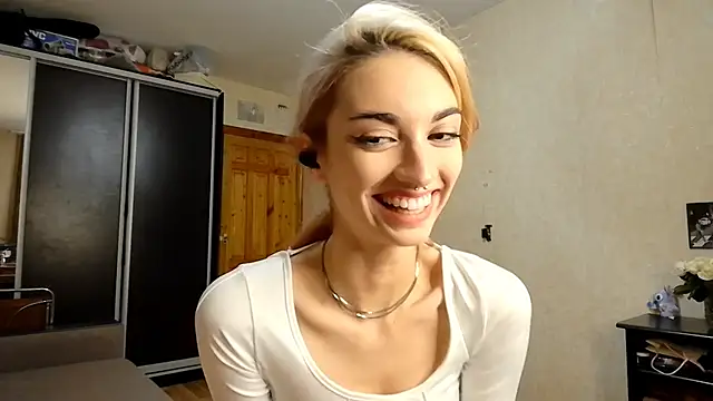 JillianBozak online show from 10.13.25
