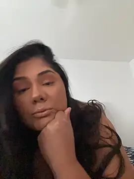 Snapshot of pmonie chatting on 11.20.25 pmonie online show from 11.20.25