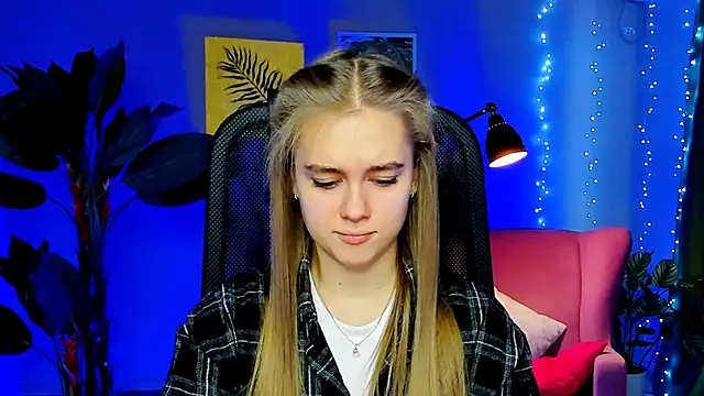 JuneWoods online show from 01.14.26