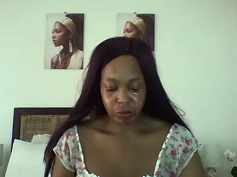 Blacksashaxx online show from 10.17.25