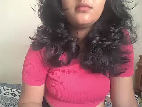 Snapshot of reena_12 chatting on 11.13.25 reena 12 online show from 11.13.25